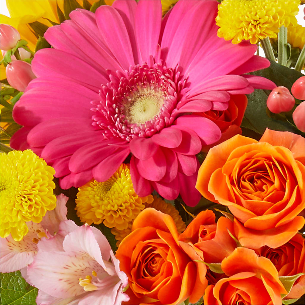 Florist Original Mixed Bouquet – Flowers By Us, Grand Forks ND