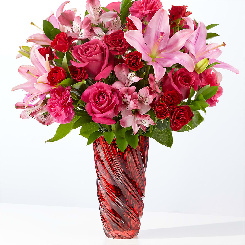 In Love Bouquet with Luxe Swirl Vase – Flowers By Us, Grand Forks ND