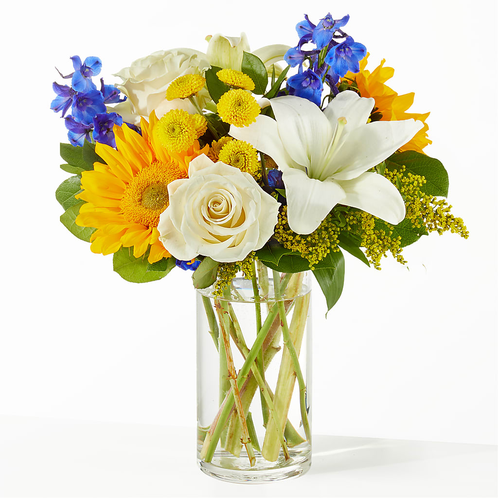 Stargazing Bouquet – Flowers By Us, Grand Forks ND