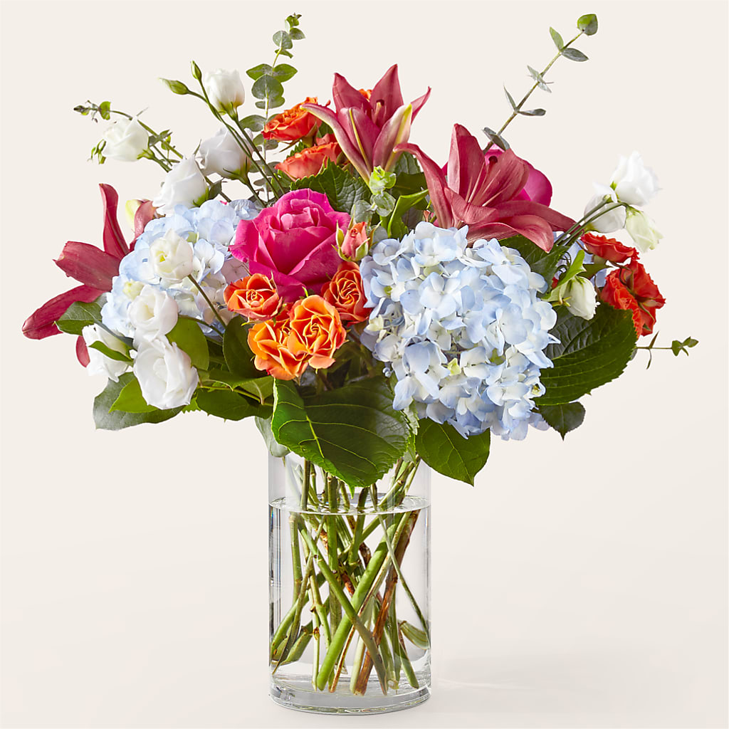 Awestruck Luxury Bouquet – Flowers By Us, Grand Forks ND