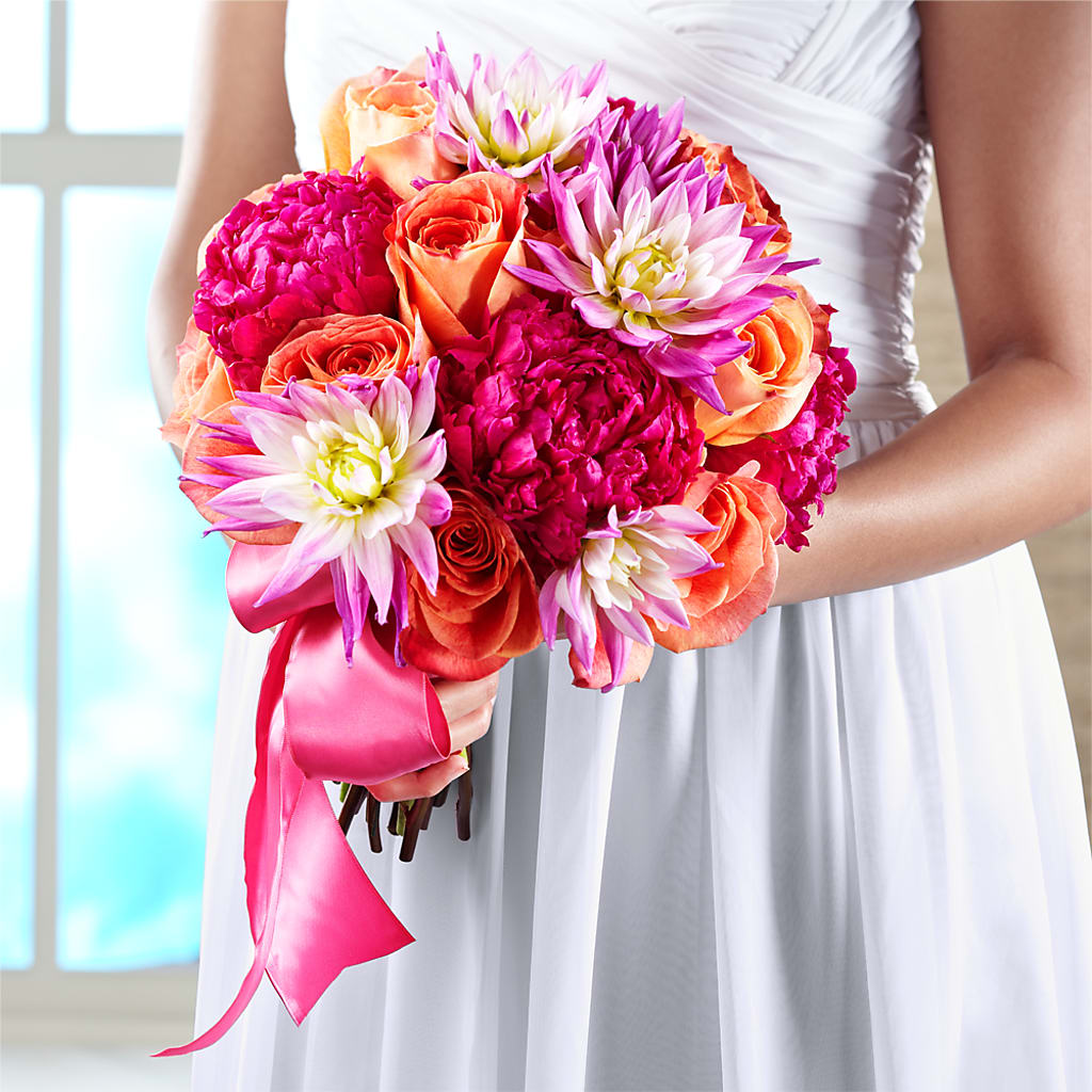 New Love Bouquet – Flowers By Us, Grand Forks ND