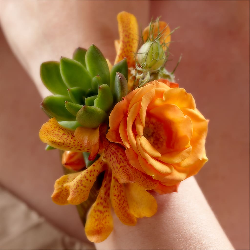 Irresistible Love Wrist Corsage – Flowers By Us, Grand Forks ND