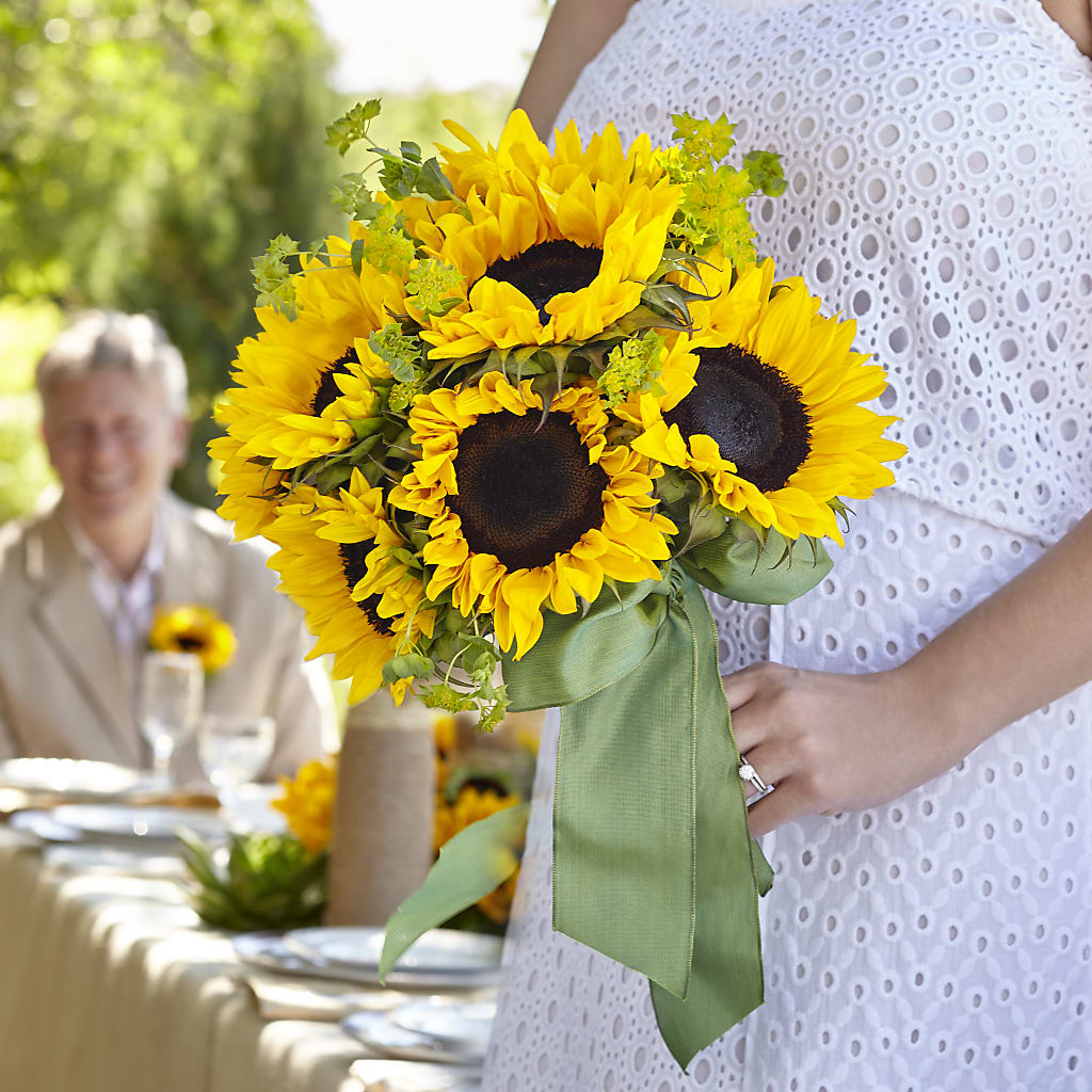 Free Spirit Bouquet – Flowers By Us, Grand Forks ND